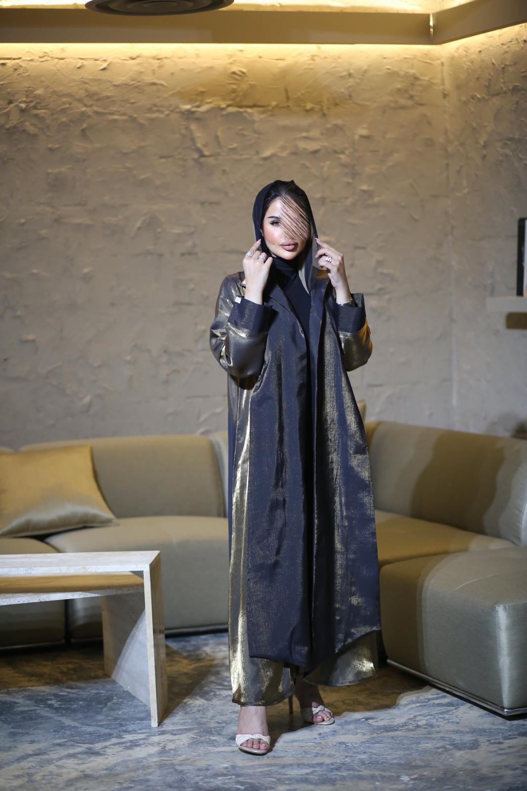 Abaya with golden shine