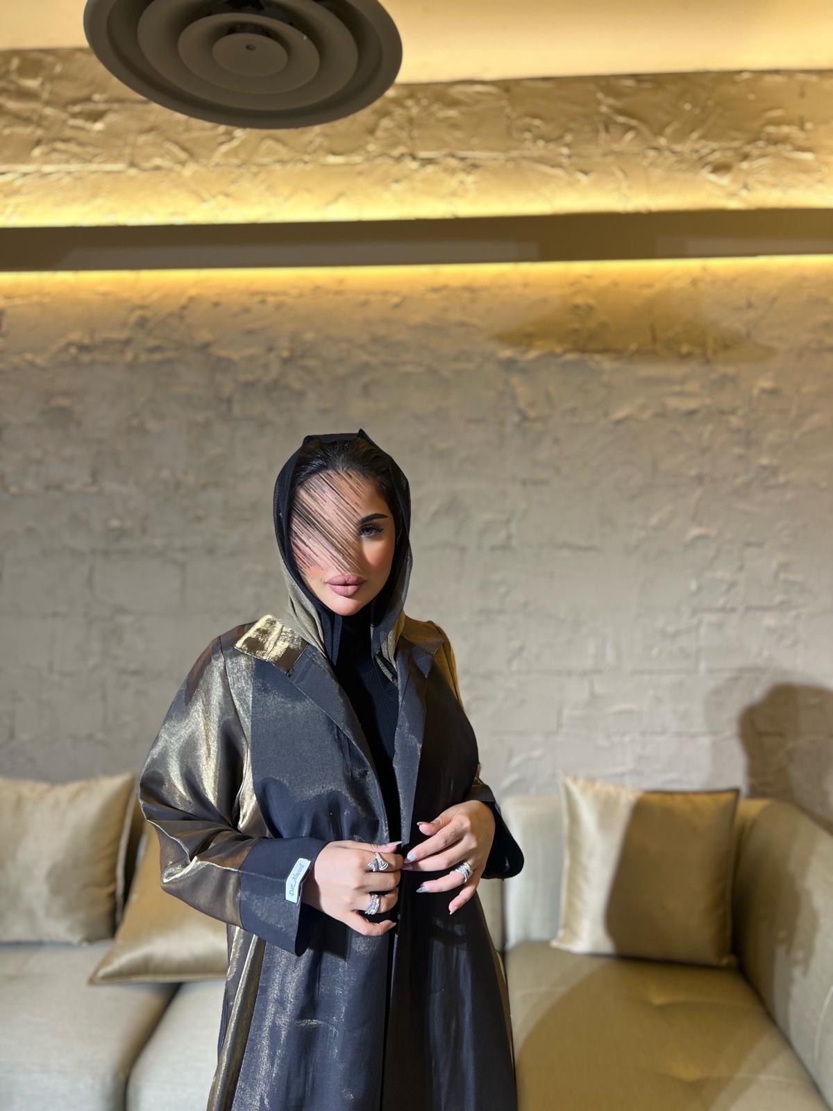 Abaya with golden shine