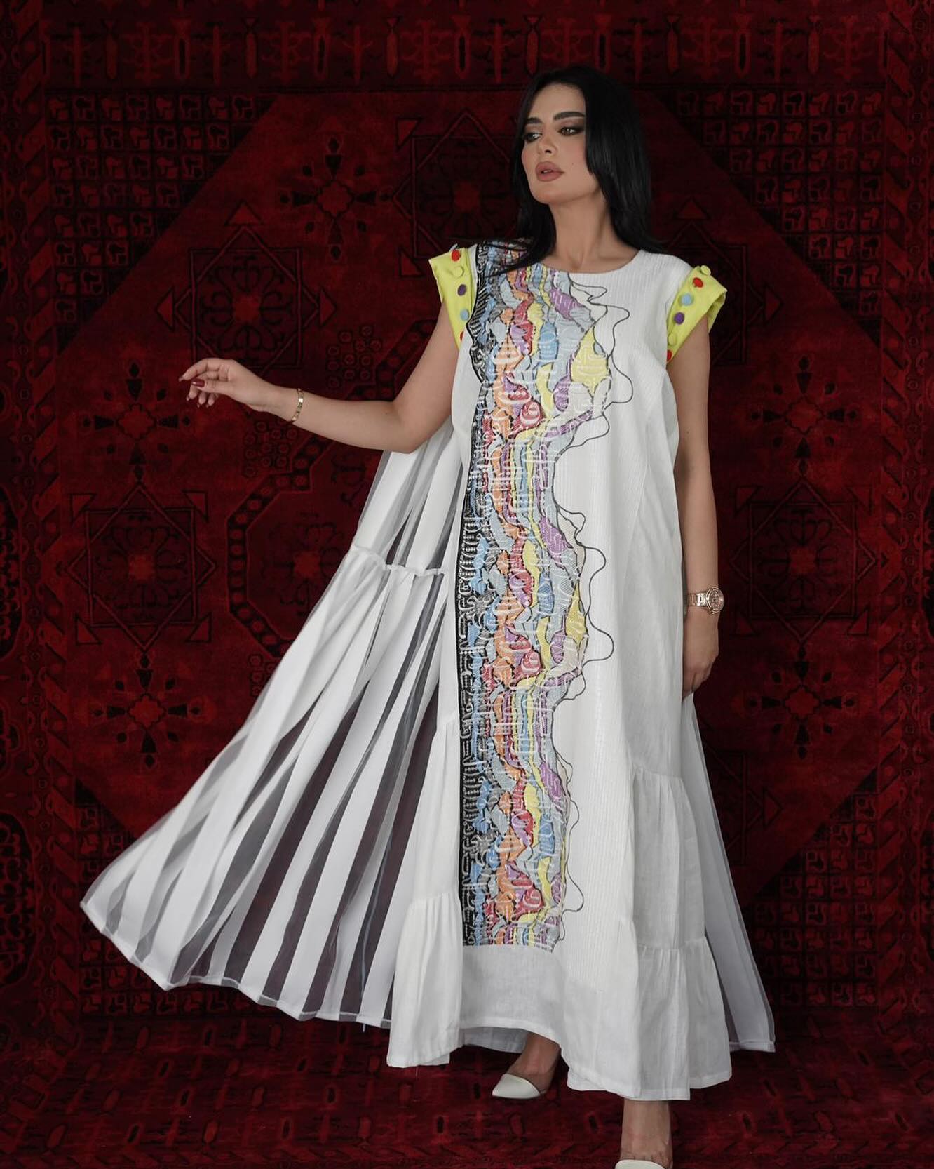 White Dress embroidered from the front with hair bands