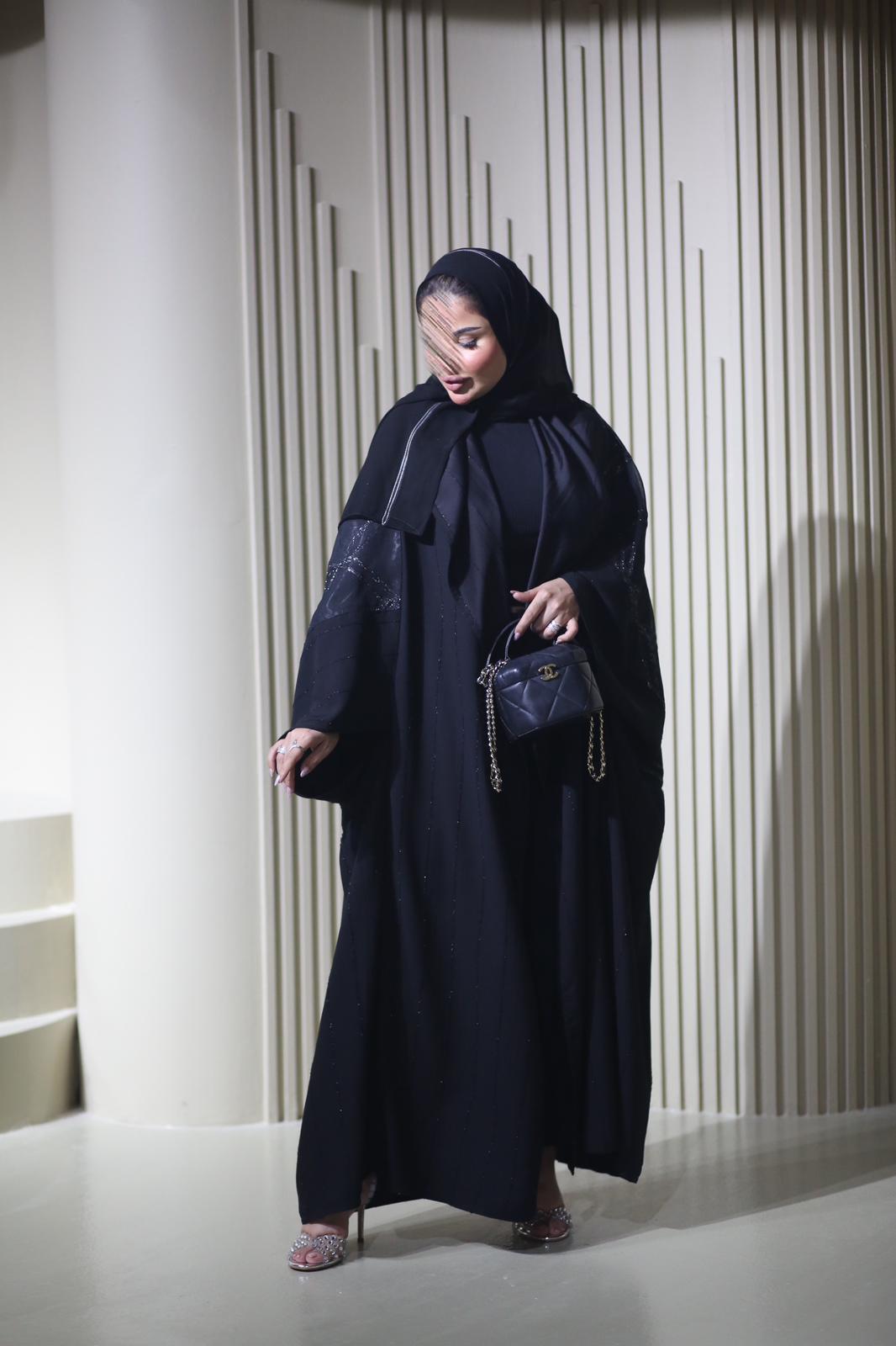 abaya to be made of a high-quality, luxurious