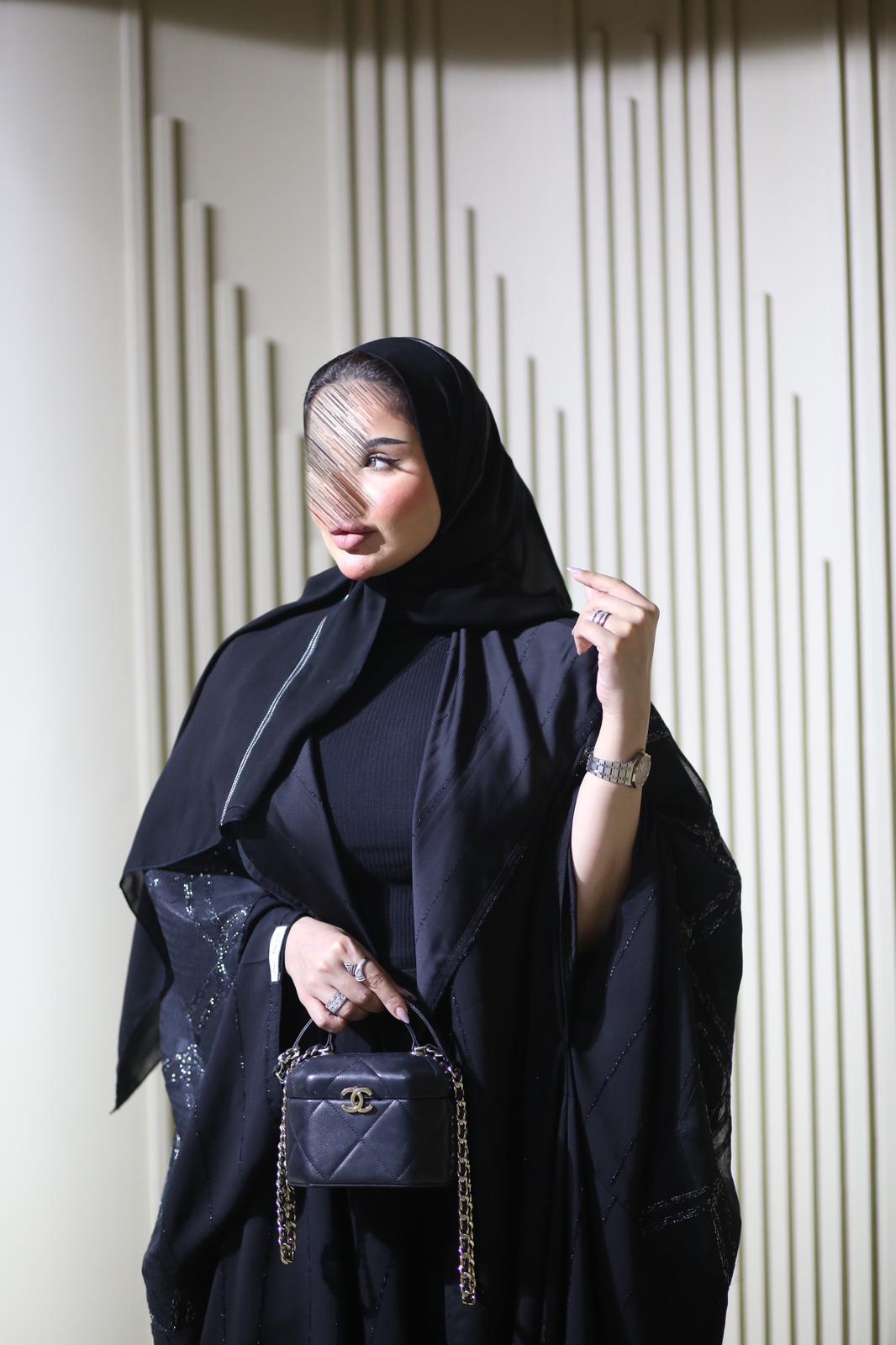 abaya to be made of a high-quality, luxurious