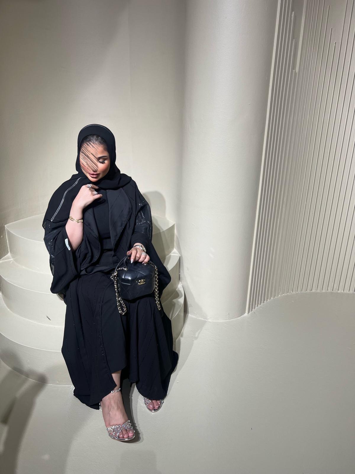 abaya to be made of a high-quality, luxurious