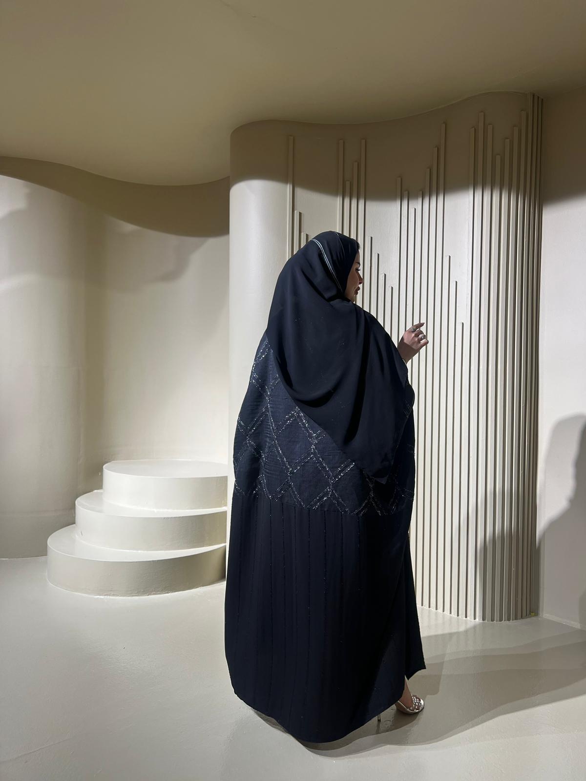abaya to be made of a high-quality, luxurious