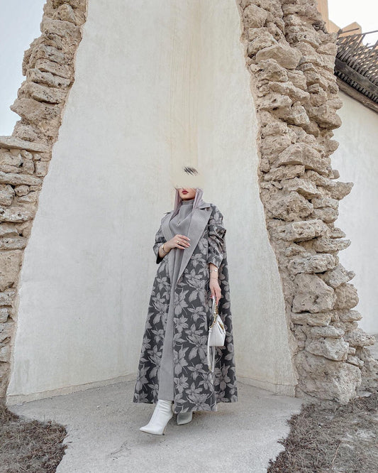 Grey abaya with roses and wide collar