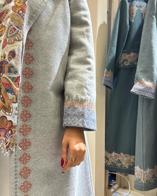 Elegant wool abaya, gray