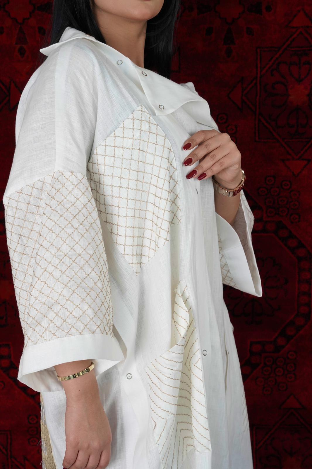 Loose white Dress with golden lines