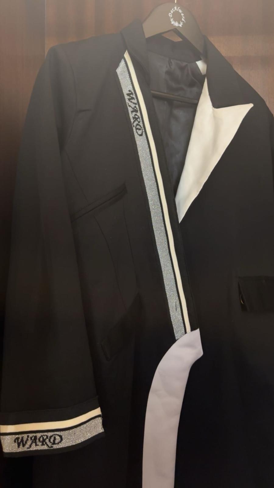 Elegant black and white abaya