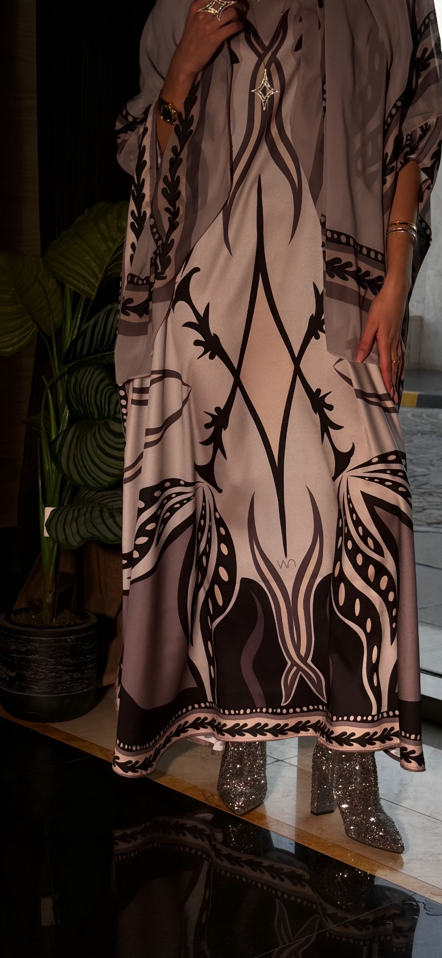 Sophisticated Silk Kaftan with Elegant Patterns