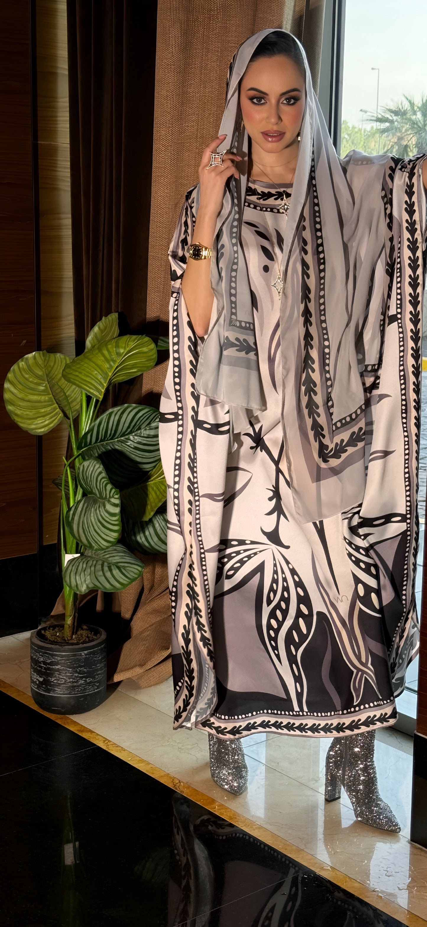 Sophisticated Silk Kaftan with Elegant Patterns