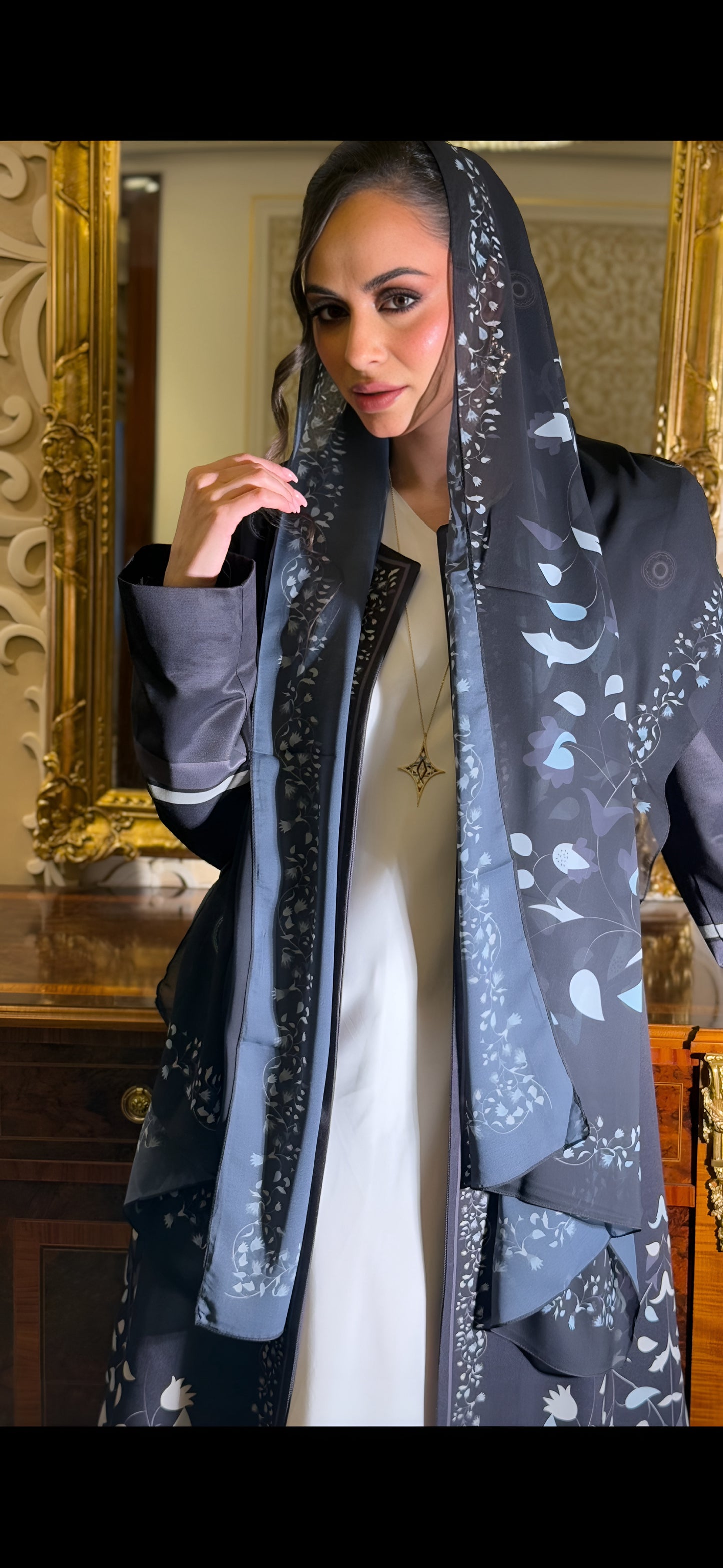 Reversible Jacquard Silk Abaya with Elegant Floral Design