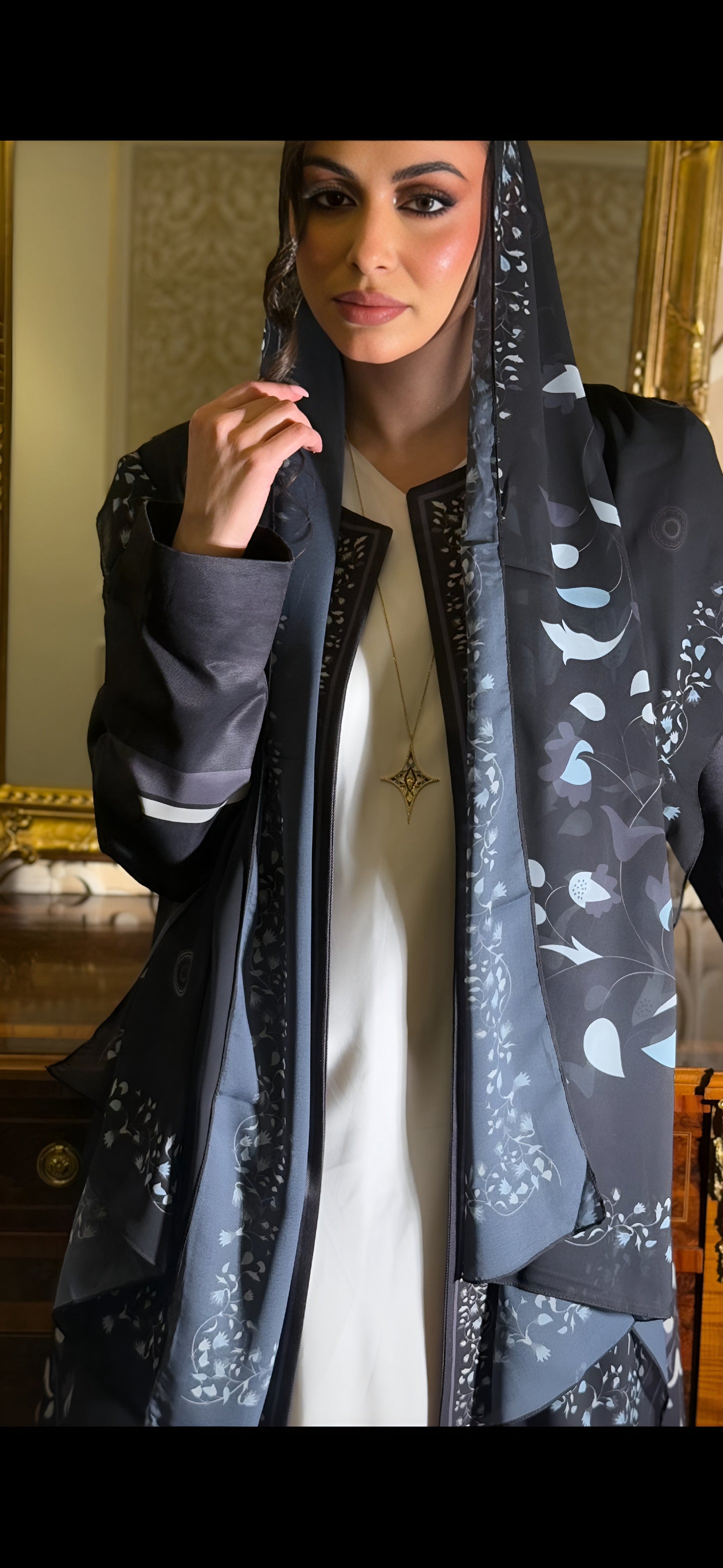 Reversible Jacquard Silk Abaya with Elegant Floral Design